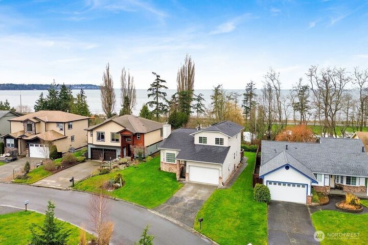Property Photo:  7969 W  Golf Course Drive  WA 98230 