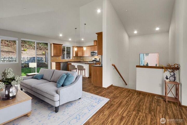 Property Photo: 5209 Glenwood Avenue WA 98203