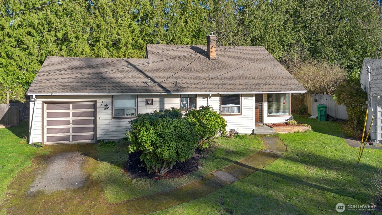 Property Photo:  18016 N Park Ave North  WA 98133 