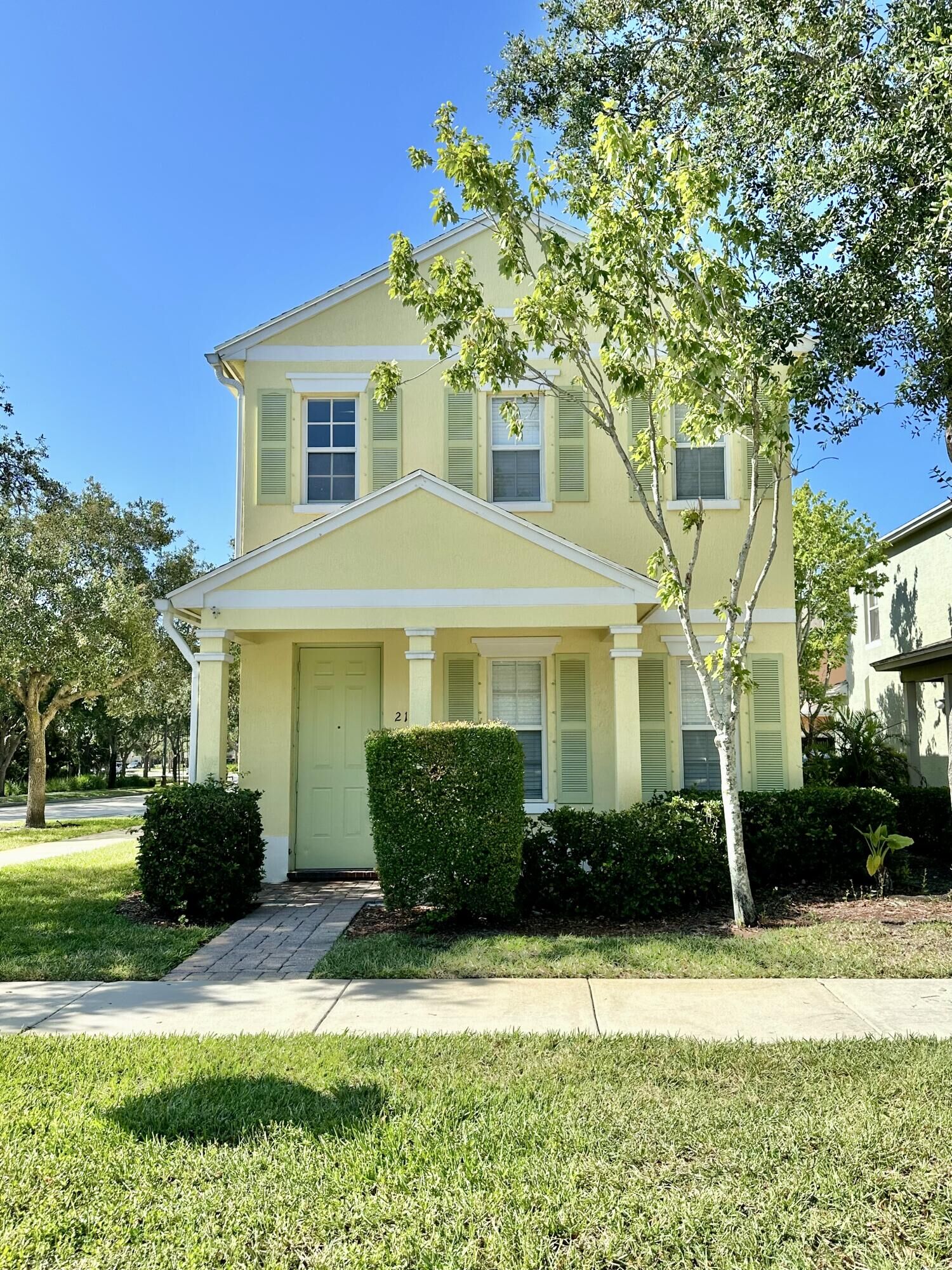 Property Photo:  2143 SE SE Bell Isle Drive Drive  FL 34952 
