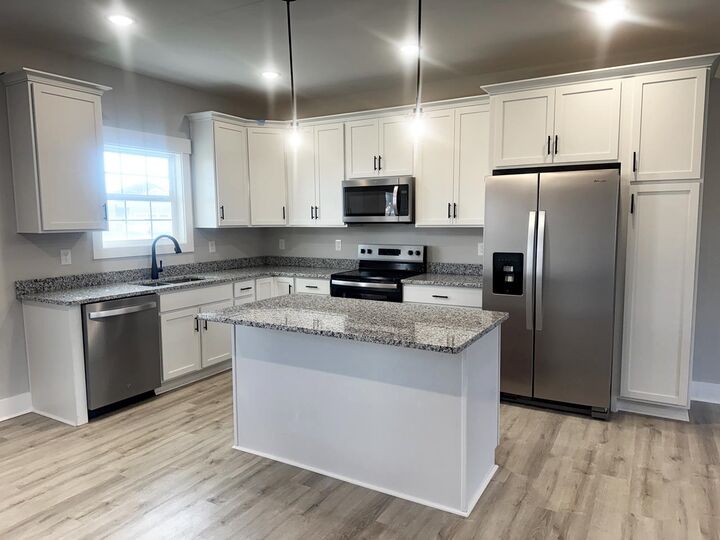 Property Photo:  1411 Sagecrest Court  KY 42101 