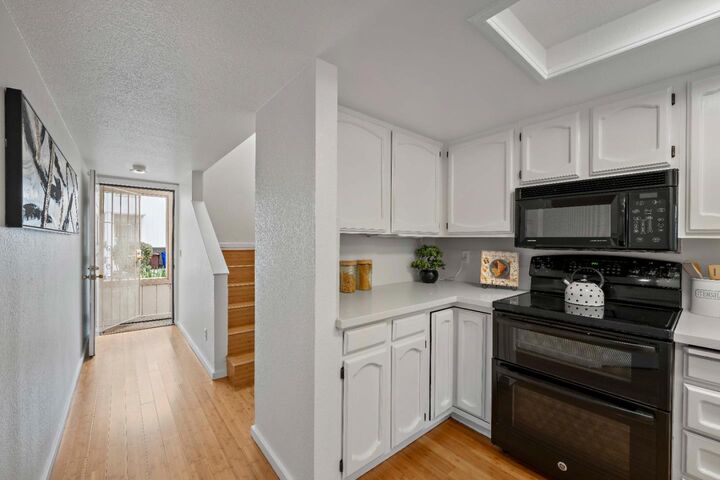 Property Photo:  121 Creekside Court  CA 94803 