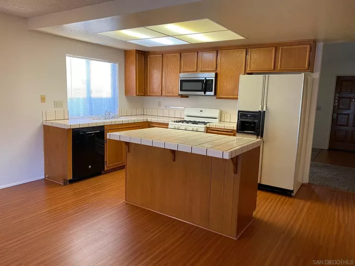 Property Photo: 9888 Dauntless St CA 92126