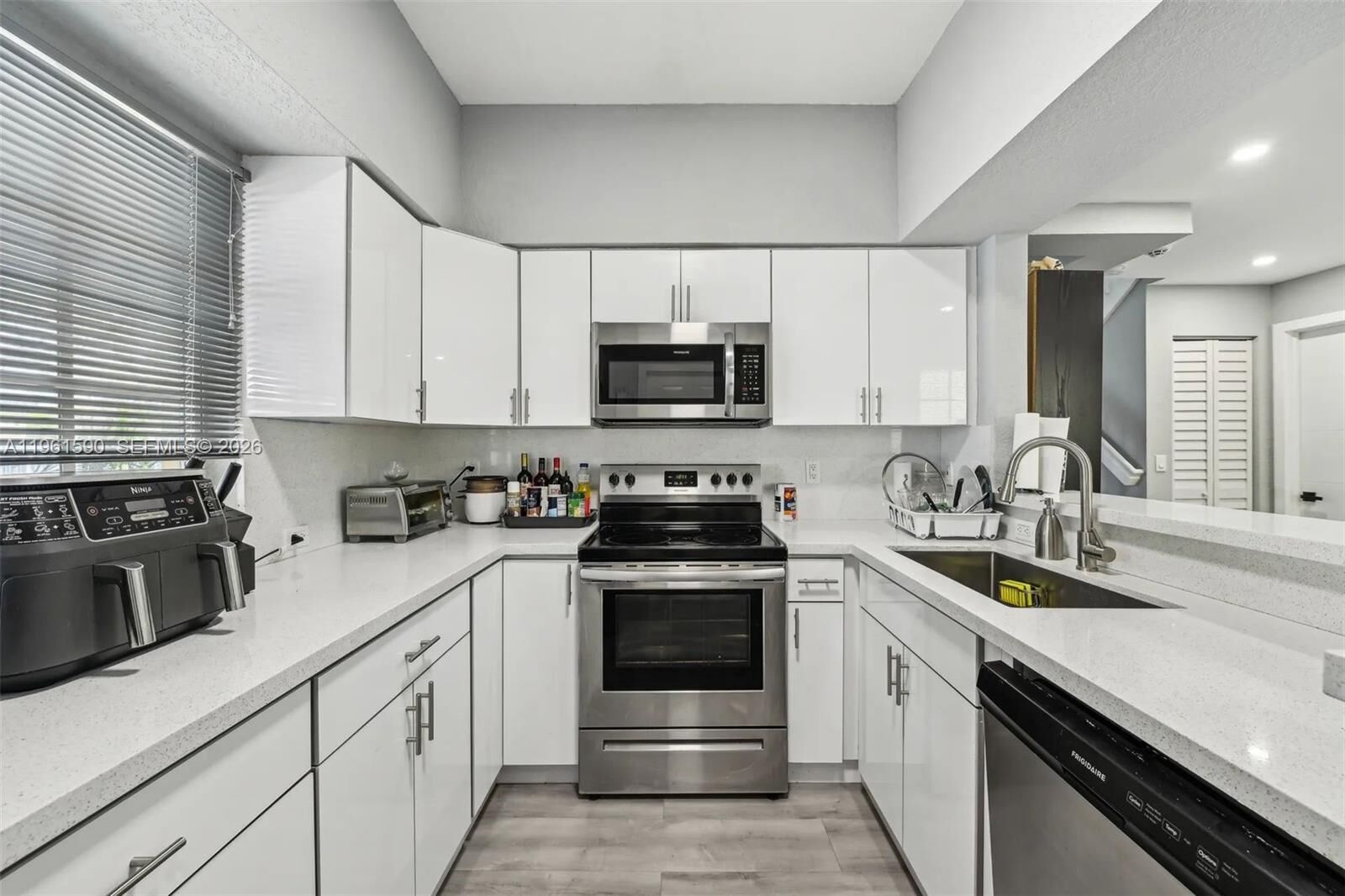 Property Photo:  380 NW 20th St 8  FL 33127 