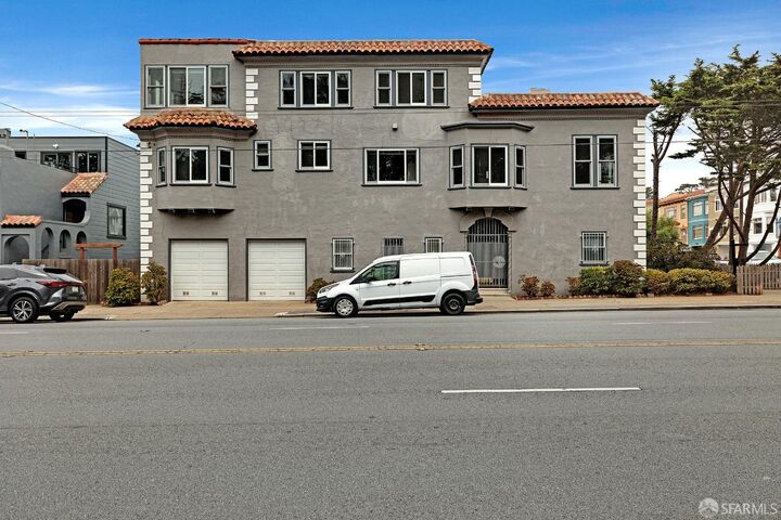 Property Photo:  5600 Fulton Street  CA 94121 