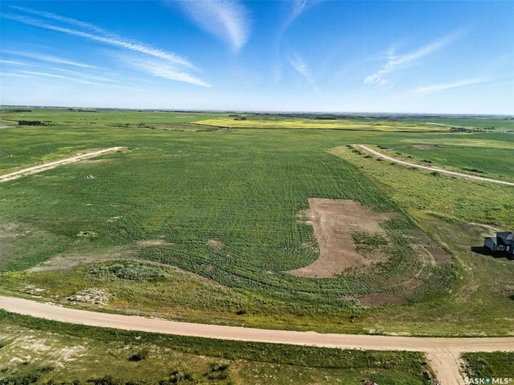 Property Photo:  50 Meadowlark Trail  SK S7B 0A5 