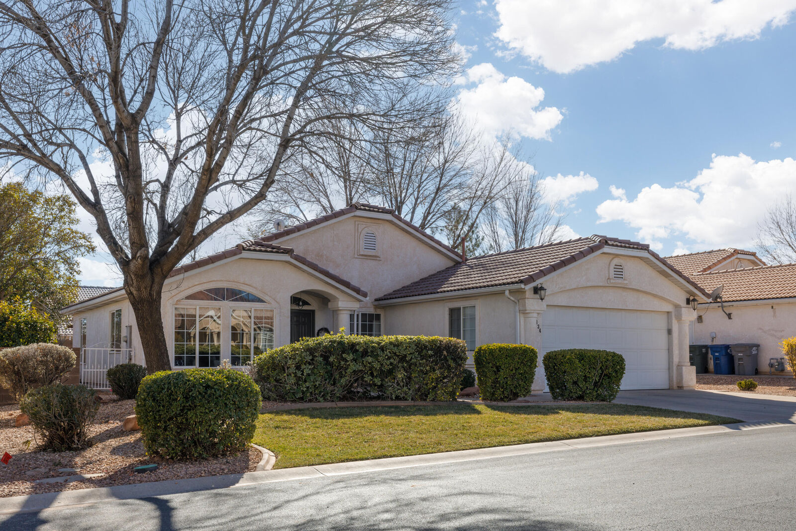 Property Photo: 334 E 615 S UT 84738