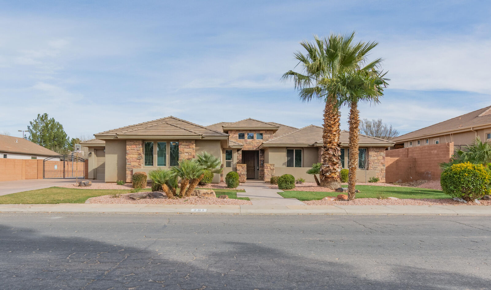 Property Photo:  291 S 1150 W  UT 84737 