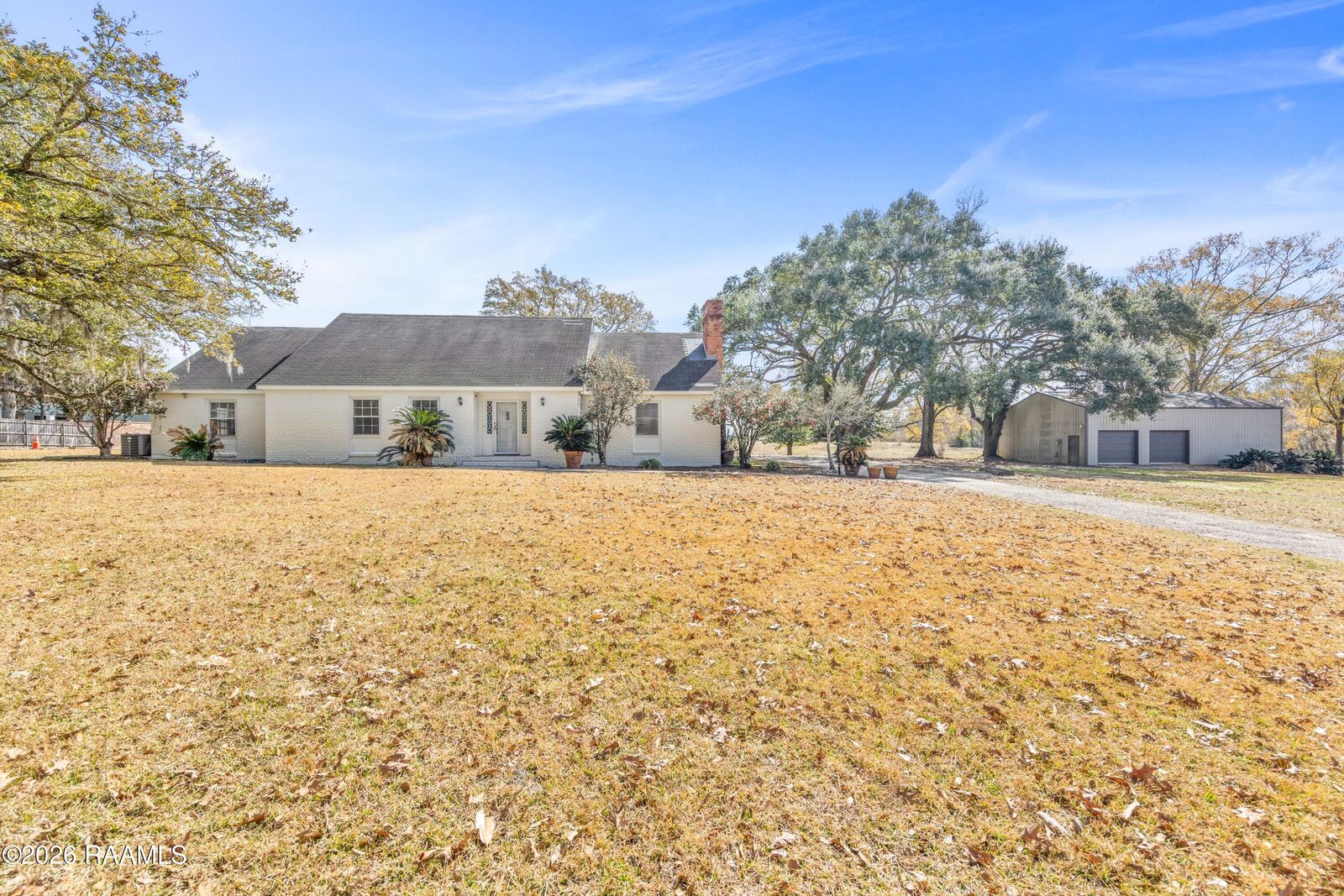 Property Photo:  1401 E Bayou Parkway  LA 70508 