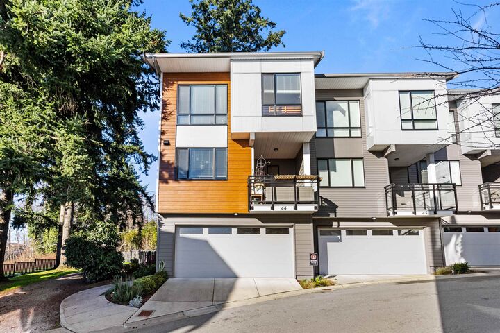 Property Photo: 16433 19 Avenue 44 BC V3Z 0Z1