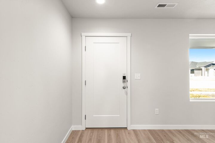 Property Photo:  7094 E Shields Dr  ID 83687 