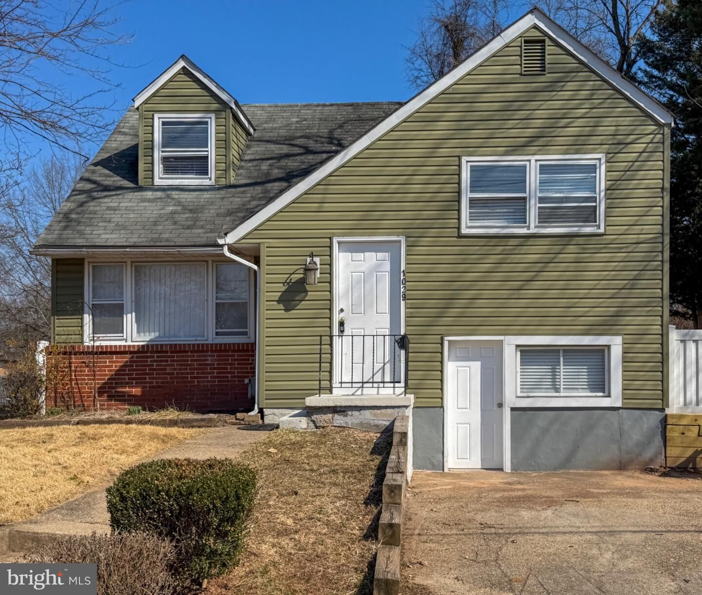 Property Photo:  1029 Sharon Drive  MD 21061 