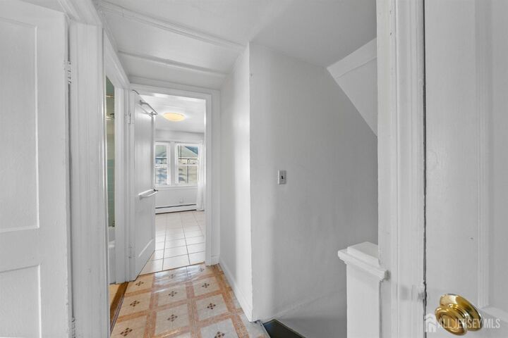 Property Photo:  973 Ellis Parkway  NJ 08820 