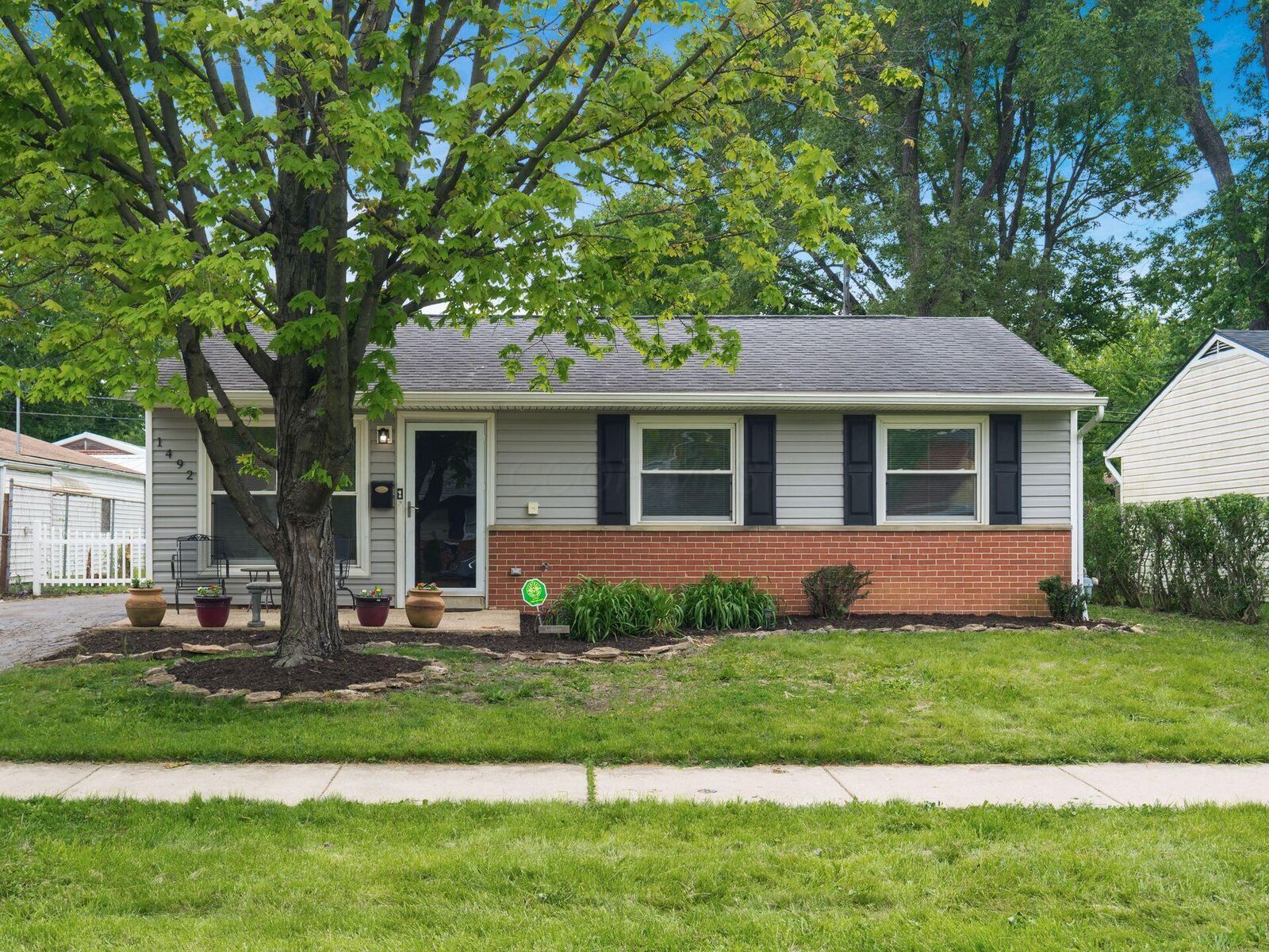 Property Photo:  1492 Burlington Avenue  OH 43227 