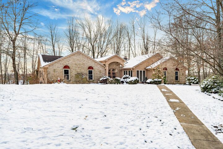 Property Photo:  6253 Headley Heights Court  OH 43230 