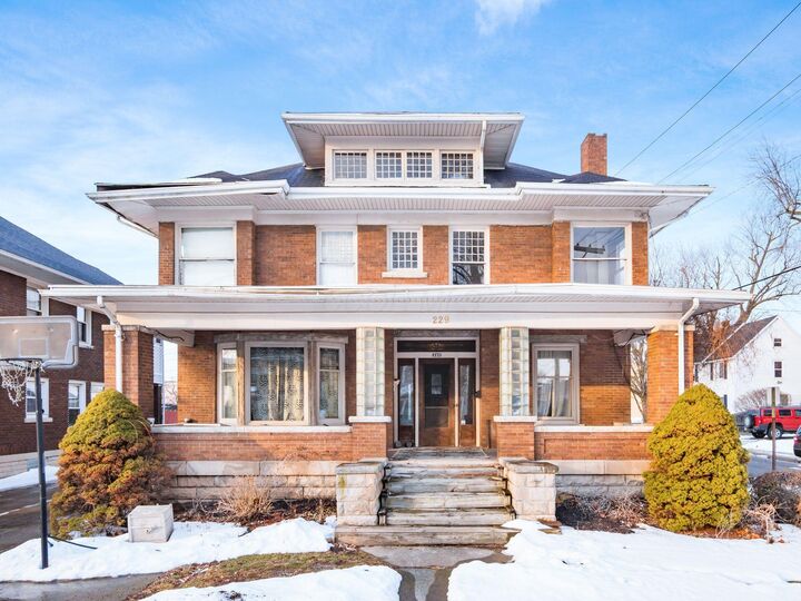 Property Photo:  229 E Chillicothe Avenue  OH 43311 