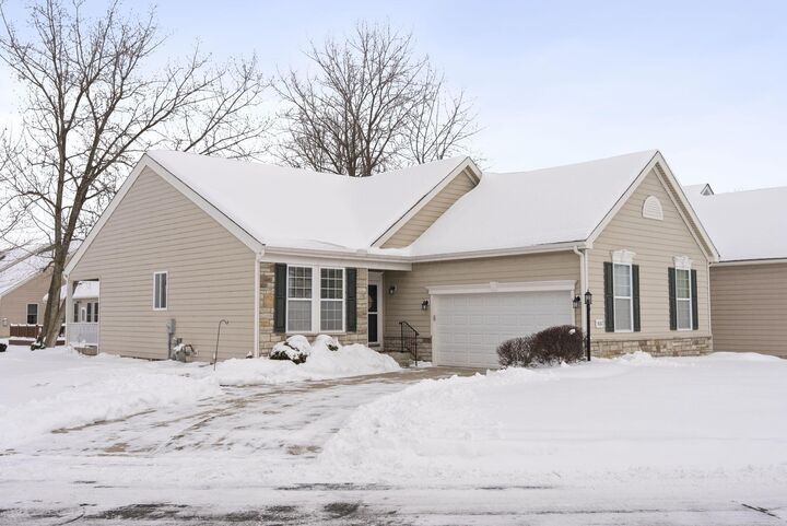 Property Photo:  5032 Apple Glen Trail  OH 43123 