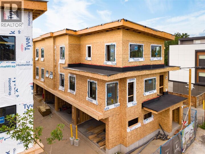 Property Photo: 743 Morrison Avenue 3 BC V1Y 5E5