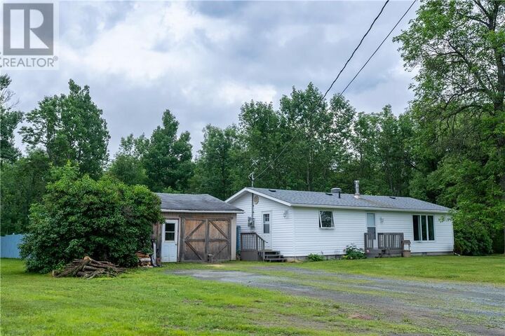 62 Highway 17 E — photo 1