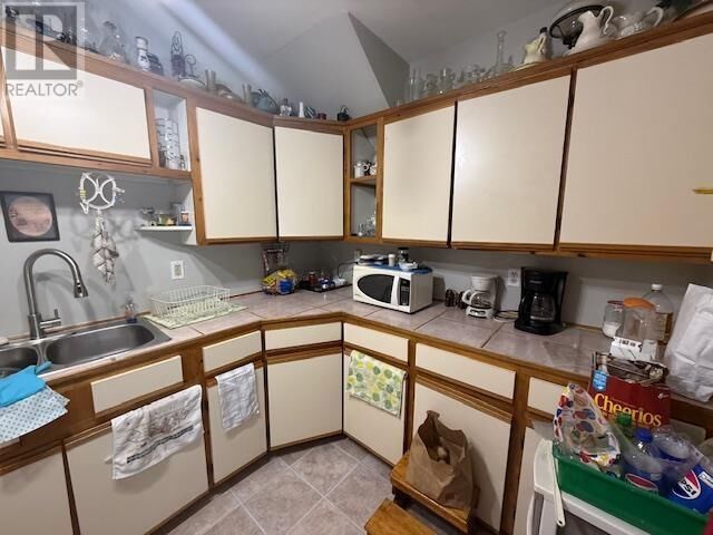 Property Photo: 257 John St ON P6A 1P4