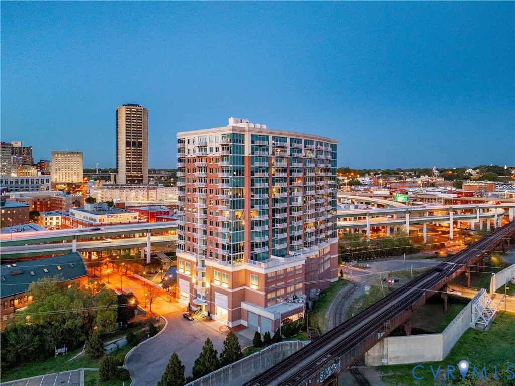 Property Photo:  301 Virginia Street 1706/1708  VA 23219 