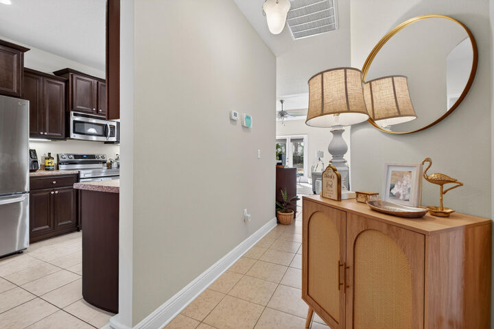 Property Photo: 864 Cocobolo Dr FL 32459