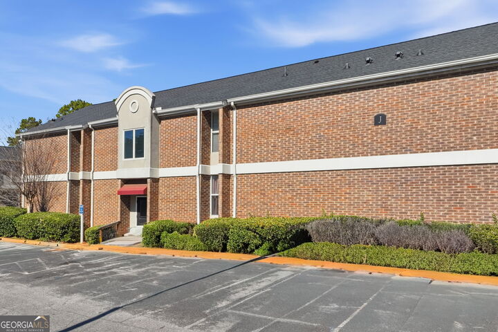 Property Photo:  3301 Henderson Mill Road J1  GA 30341 