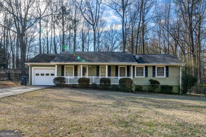 Property Photo: 1951 Branch View Drive GA 30062