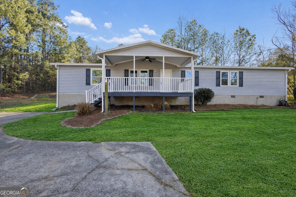 Property Photo:  3041 Granite Drive NE  GA 30012 