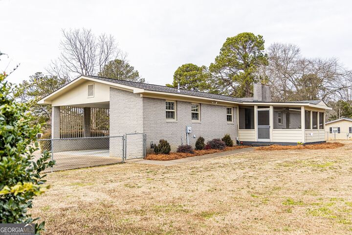 Property Photo: 461 Lakeview Road GA 30153
