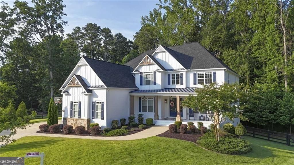 Property Photo:  1895 Henley Way  GA 30009 