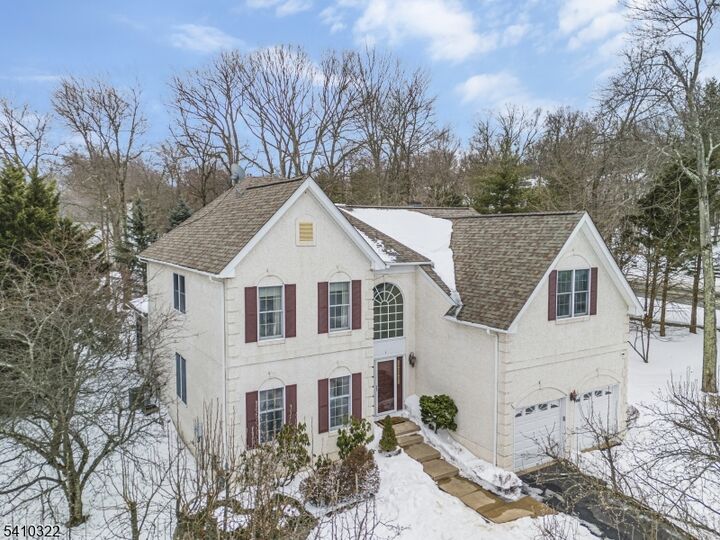 Property Photo:  1 Tartan Dr  NJ 07920 