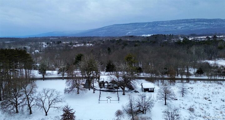 Property Photo:  1091 Albany Post Road  NY 12525 