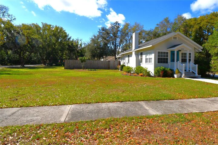 Property Photo:  1245 N Alexander Street  FL 32757 