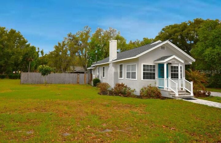 Property Photo: 1245 N Alexander Street FL 32757