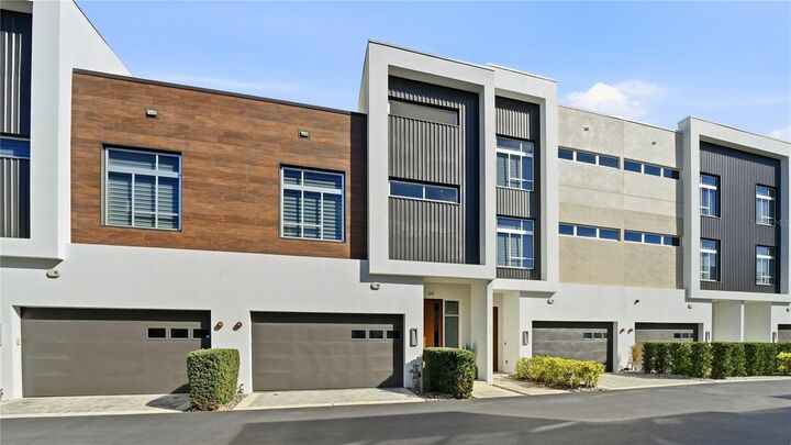 Property Photo:  209 Cosmopolitan Court  FL 34236 