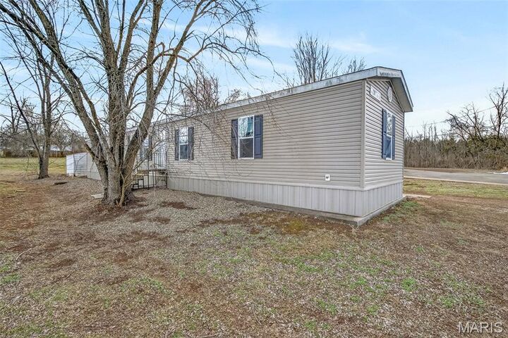 Property Photo:  605 Vivian Court  MO 63601 