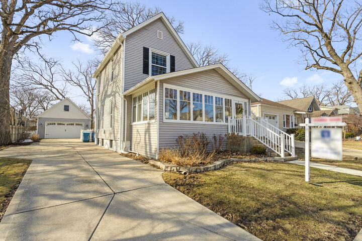 Property Photo:  4936 Middaugh Avenue  IL 60515 