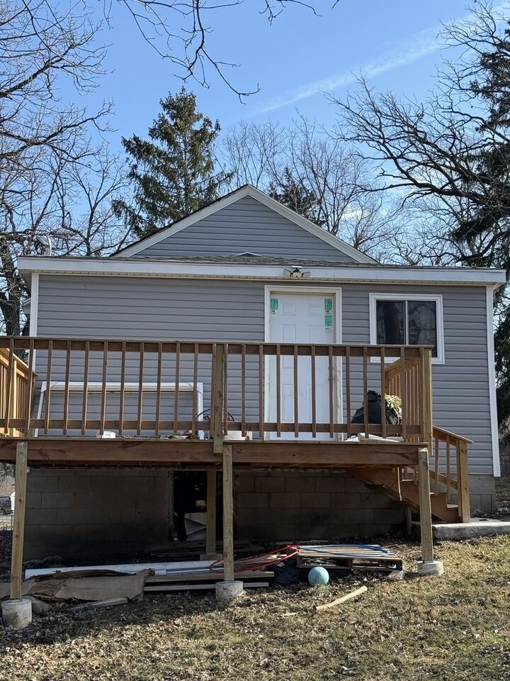 Property Photo: 26300 N Maple Avenue IL 60060