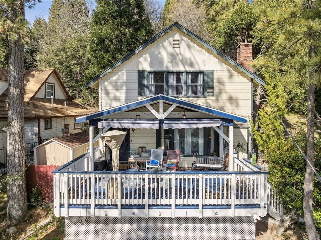 Property Photo: 24214 Zurich CA 92325