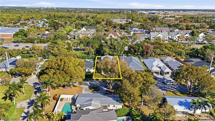 Property Photo:  1070 13th Street N  FL 34102 