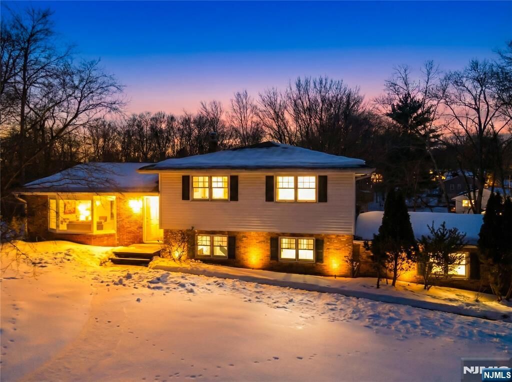 Property Photo:  1011 Washington Avenue  NJ 07675 