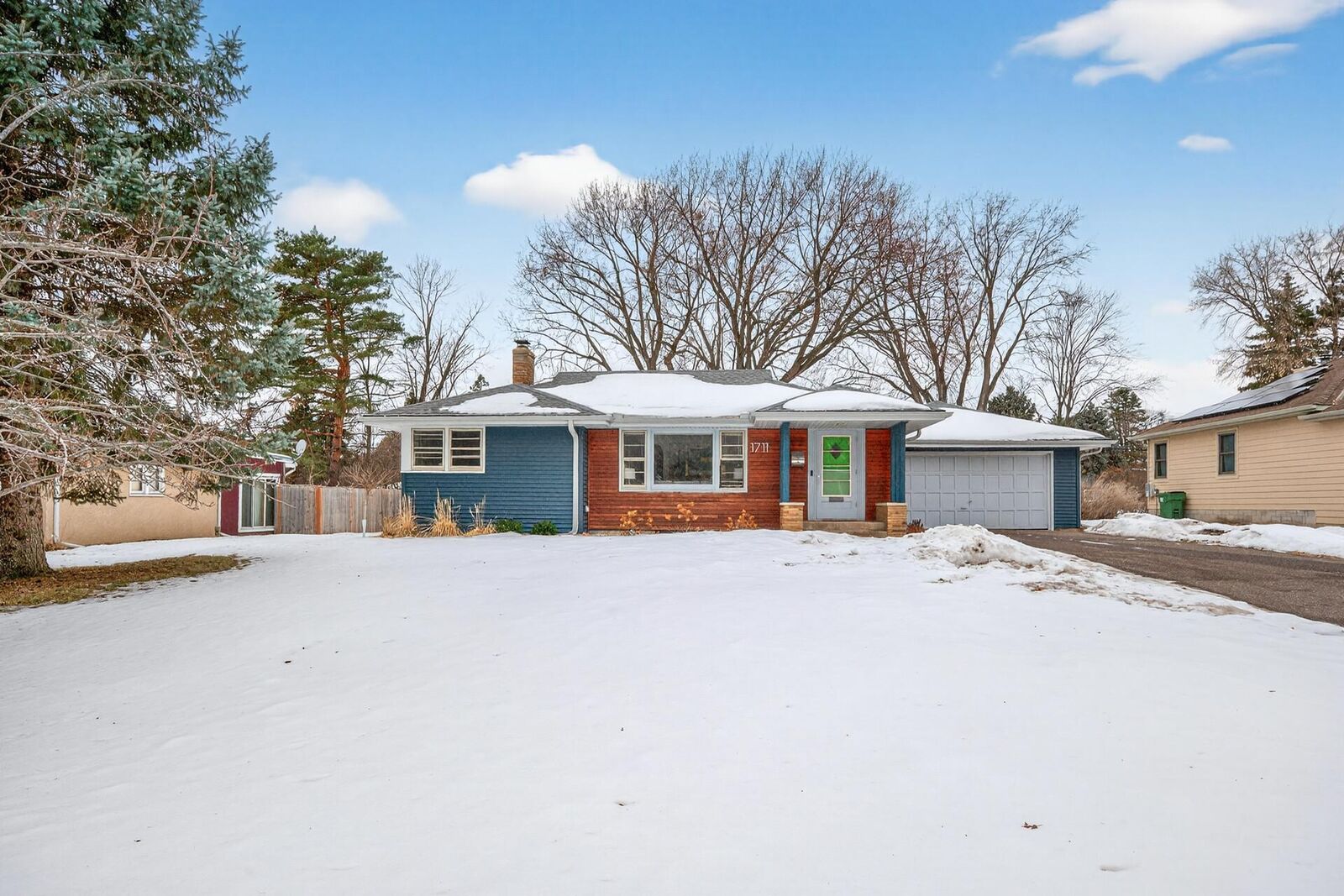 Property Photo:  1711 Saint Marys Street  MN 55113 