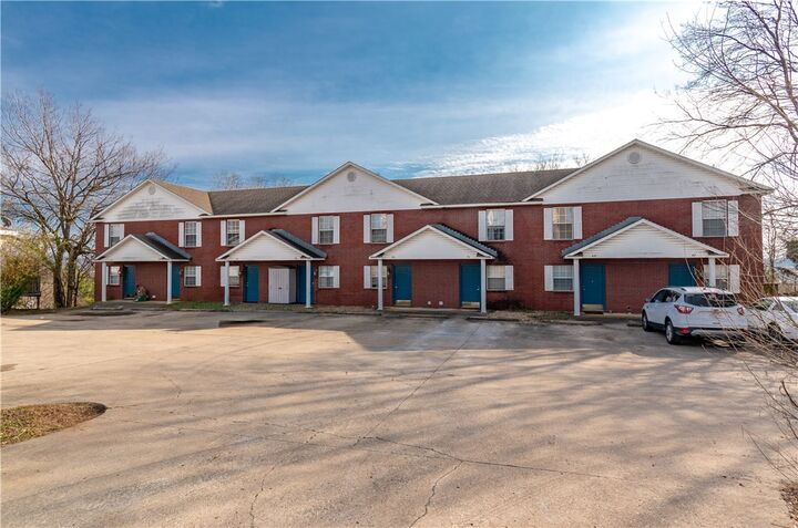 Property Photo: 47 E Rock Street AR 72701