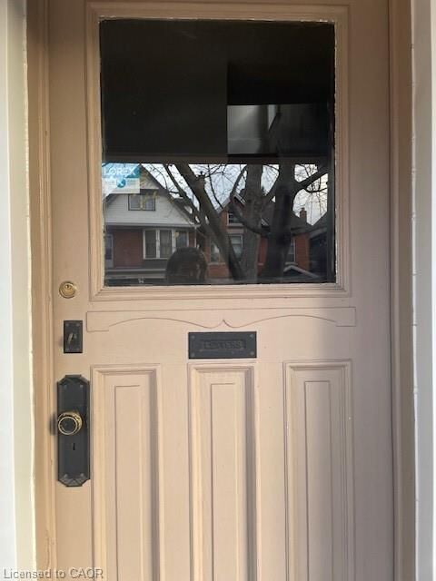 Property Photo: 27 Strathcona Avenue S 2 ON L8P 4J1