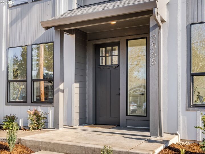 Property Photo:  9568 N Buchanan Ave  OR 97203 