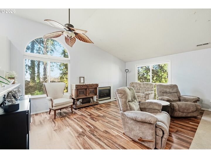 Property Photo:  8500 NE 16th Ln  WA 98664 