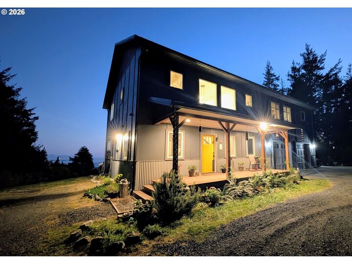 Property Photo: 1250 Deady St OR 97465