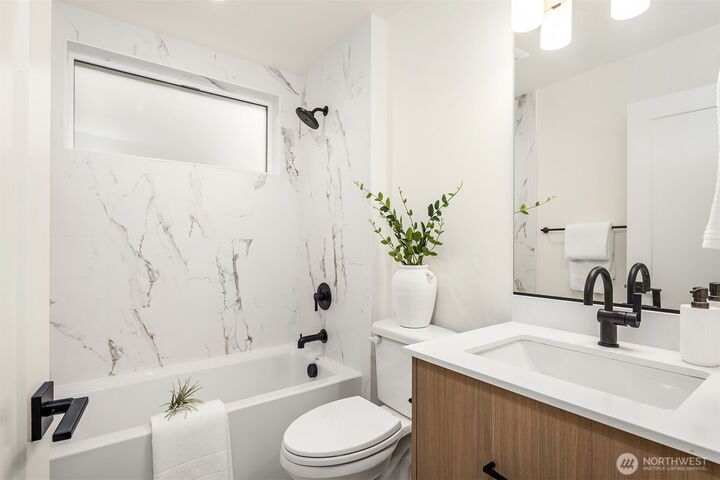 Property Photo: 4406 1st Avenue NE WA 98105