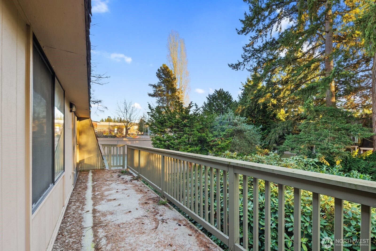 Property Photo:  1414  154th Avenue NE 4406  WA 98007 